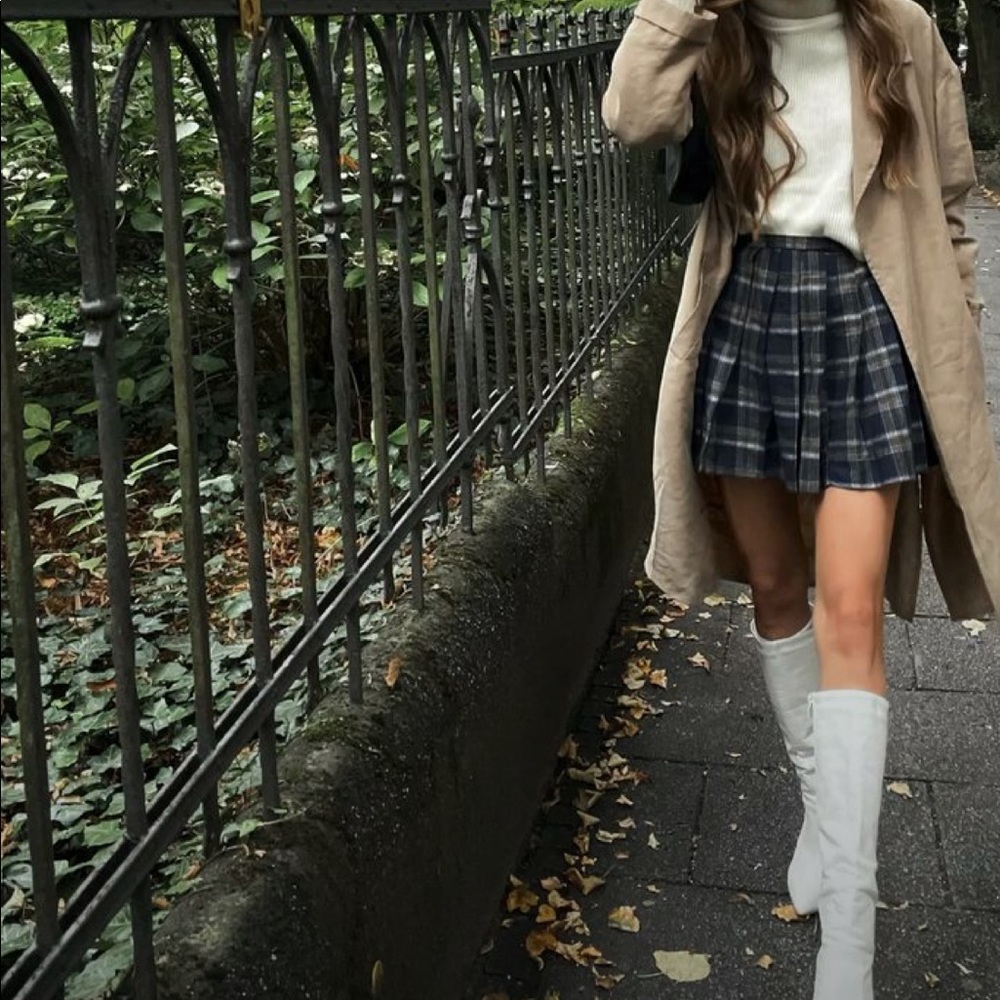 ✨ SOLD ✨ A&F plaid skirt